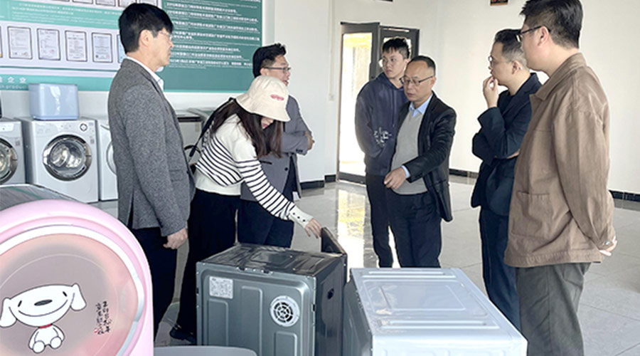 再續(xù)前緣！客戶遠(yuǎn)道而來(lái)到訪金環(huán)電器洽談滾筒干衣機(jī)合作
