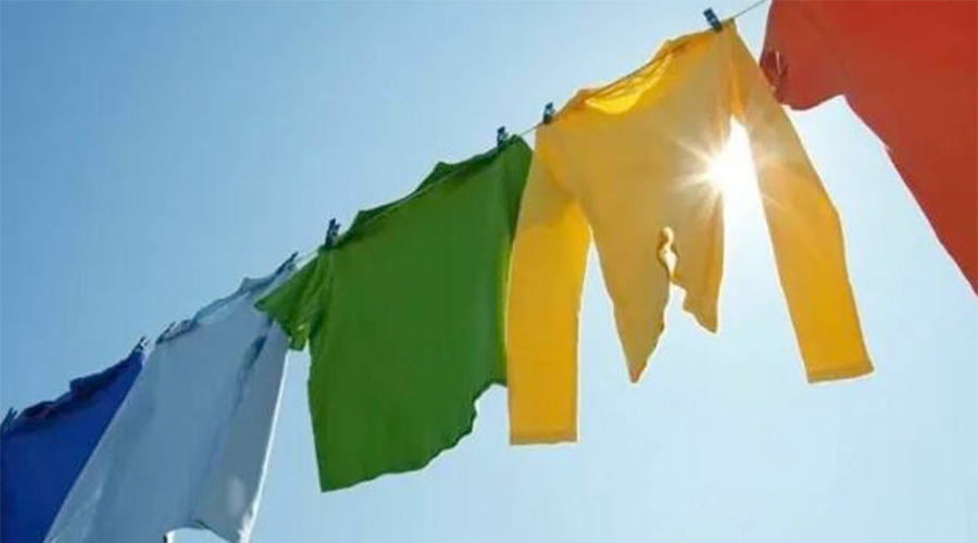 家用衣服烘干機(jī)與太陽(yáng)晾曬干衣相比，哪種更節(jié)省能源？