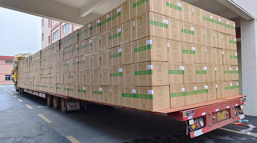 場(chǎng)面壯觀！國內(nèi)某知名品牌客戶2000臺(tái)波輪洗衣機(jī)高效裝柜完畢