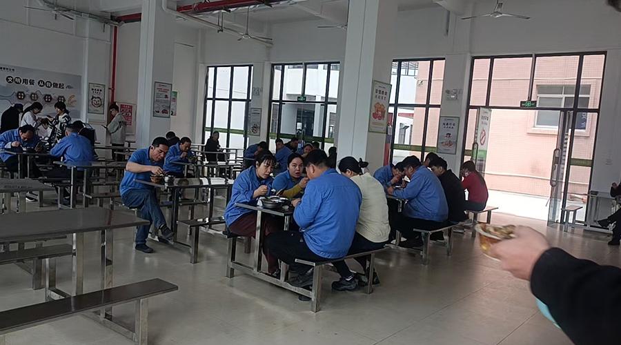 金環(huán)食堂，美味與關(guān)懷的港灣