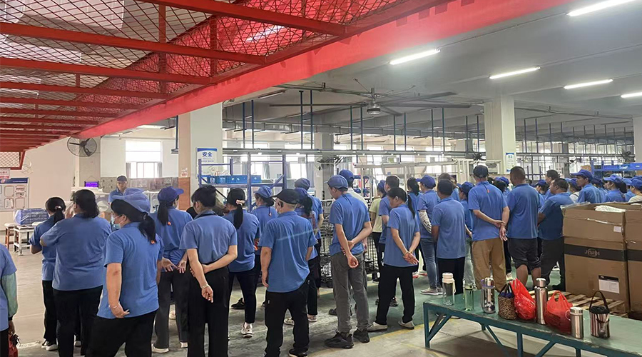 金環(huán)早會：凝聚團隊力量，助力生產(chǎn)前行