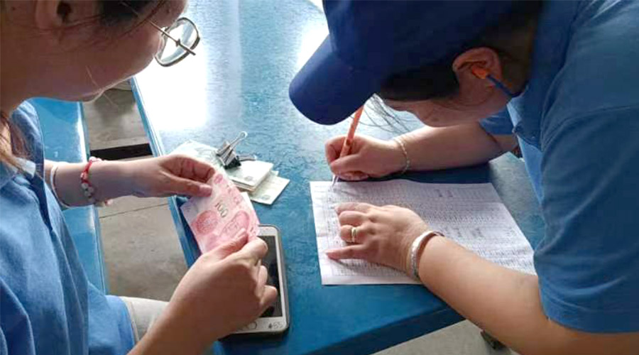 情系職工！金環(huán)電器為員工發(fā)放中秋暖心福利